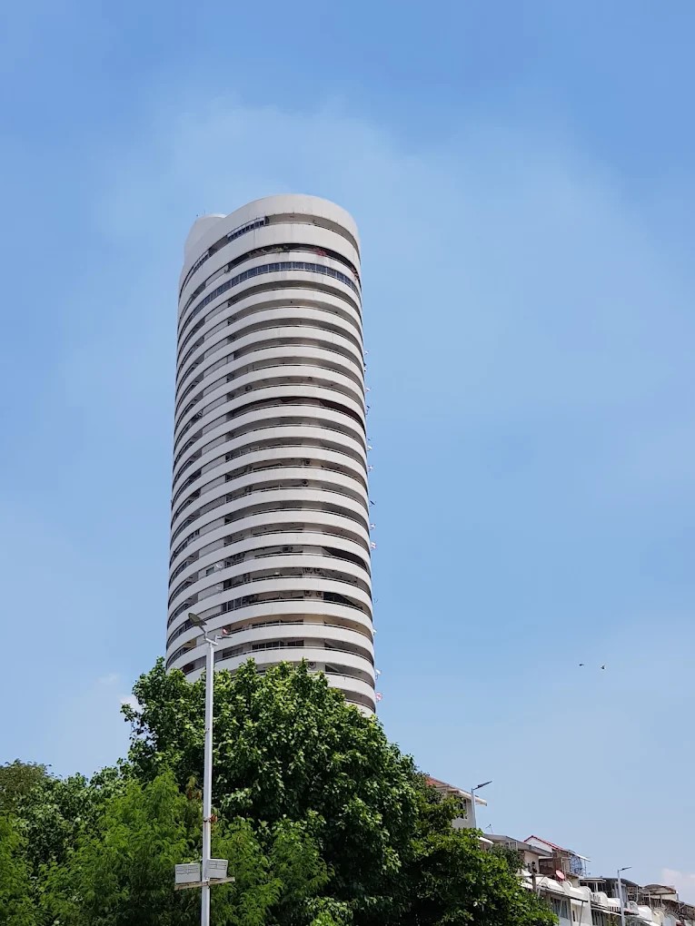 Bangkok River Marina two bedroom apartment for rent