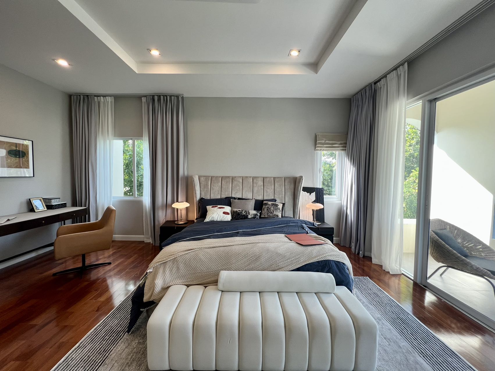 Bang Na 4+1 bedroom villa for rent