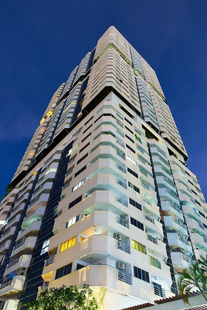 Waterford Diamond Tower three bedroom apartment for rent