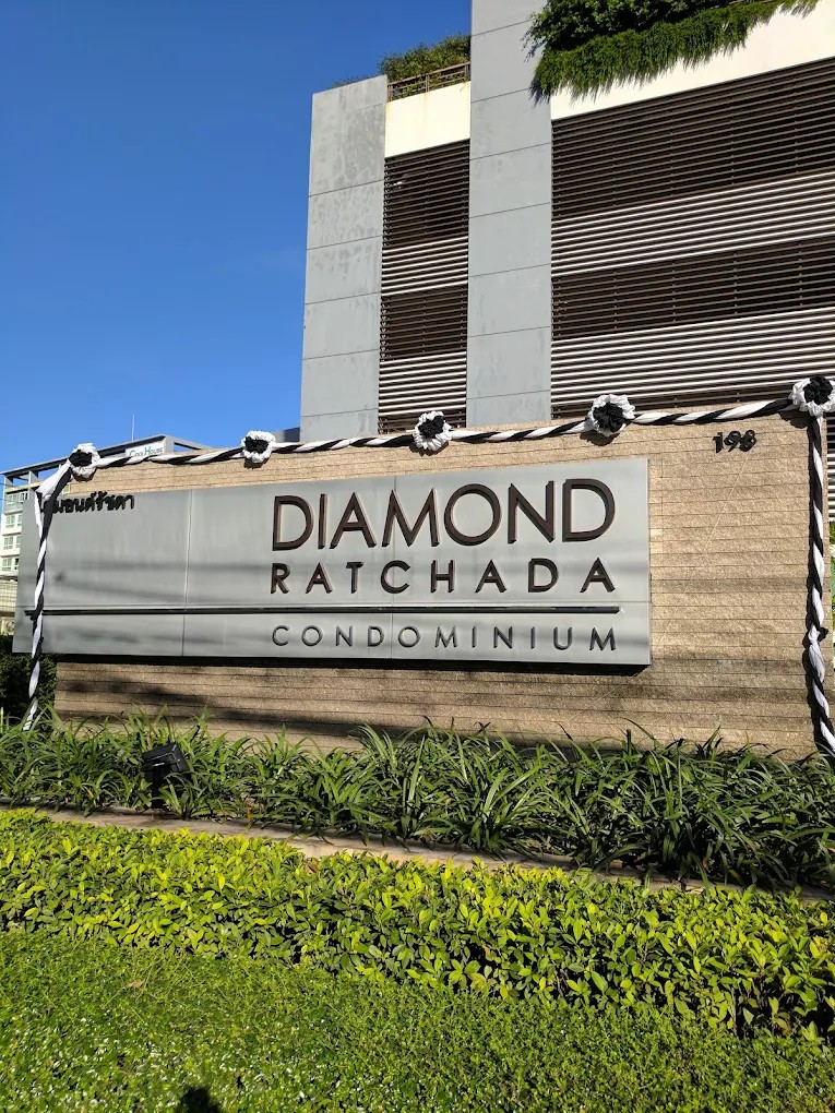 Diamond Condominium 两房两卫公寓出租