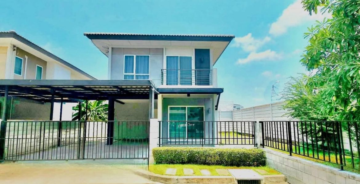 Bang Mod three bedroom villa for rent