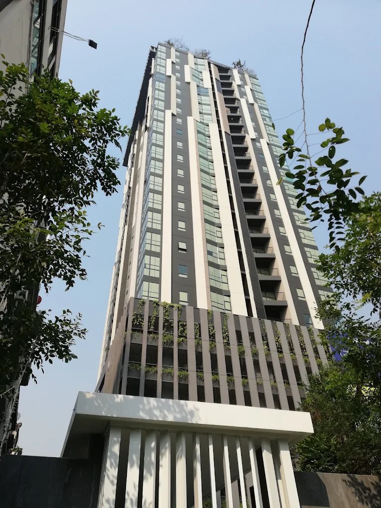 RHYTHM Ekkamai one bedroom apartment for rent